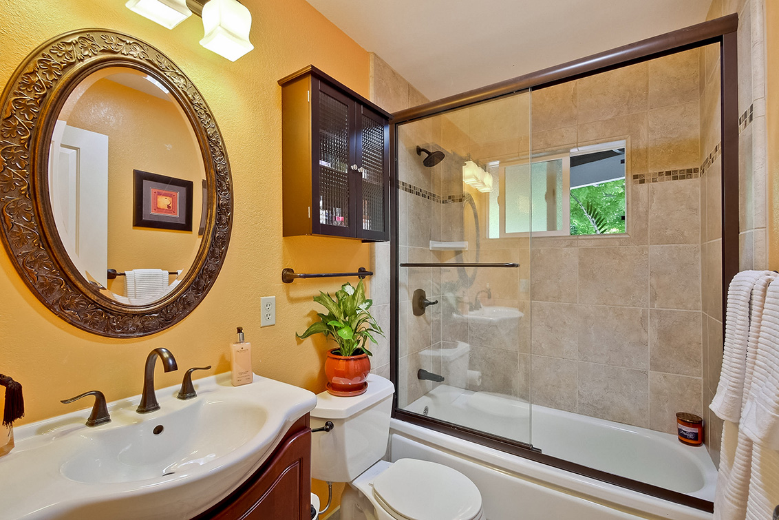 Bathroom 2 (A) Picture - 4237 Suzanne Dr, Palo Alto 94306 Bathroom 2 (A) picture - 4237 Suzanne Dr, Palo Alto 94306
