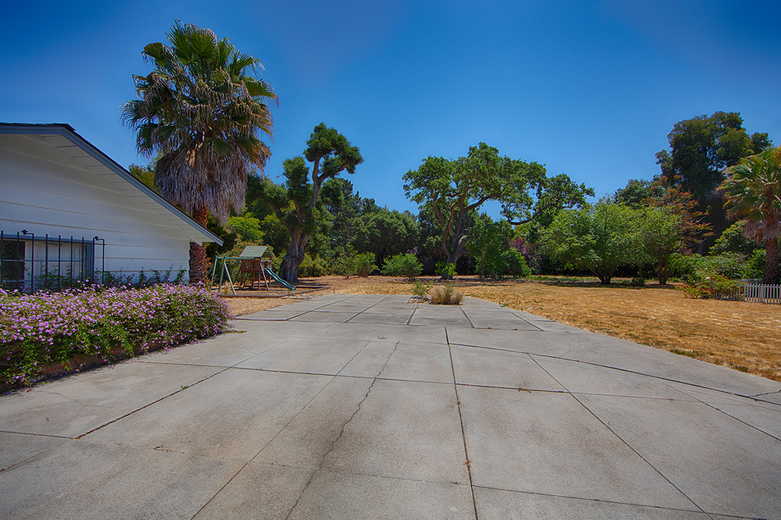 Backyard (A) Picture - 17 Tuscaloosa Ave, Atherton 94027 Backyard (A) picture - 17 Tuscaloosa Ave, Atherton 94027