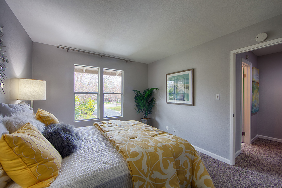 Bedroom 2 (D) picture - 10572 White Fir Ct, Cupertino 95014