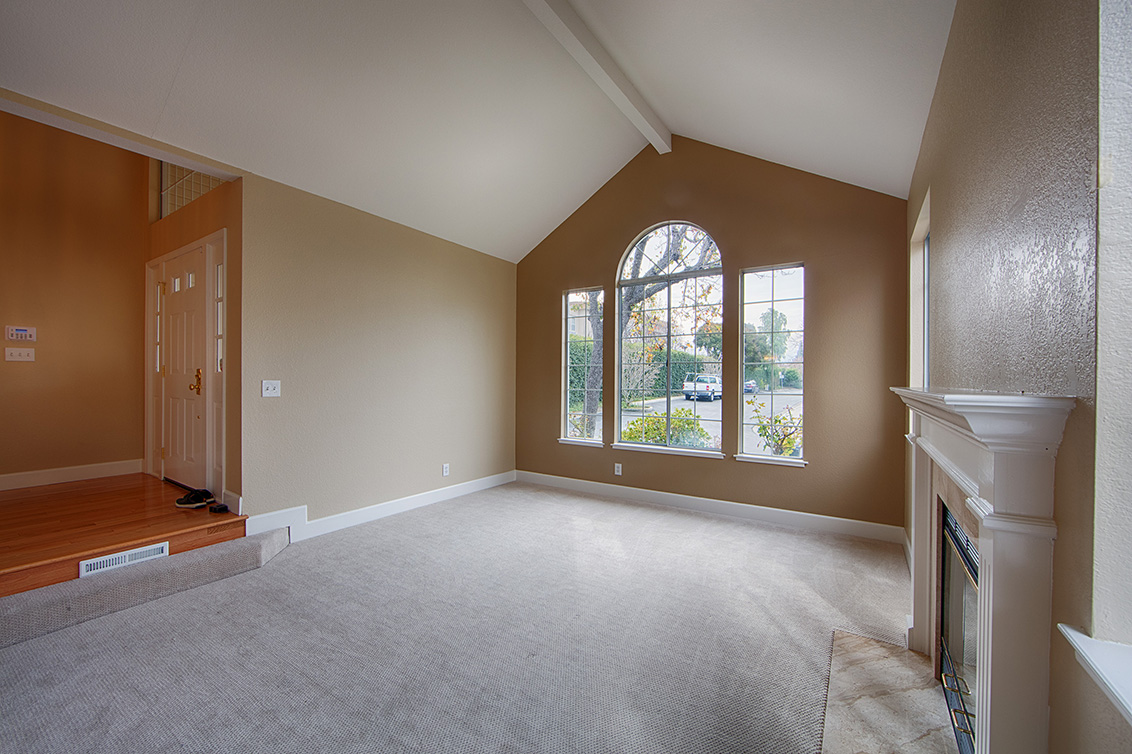 Living Room (B) picture - 878 Windmill Park Ln, Mountain View 94043