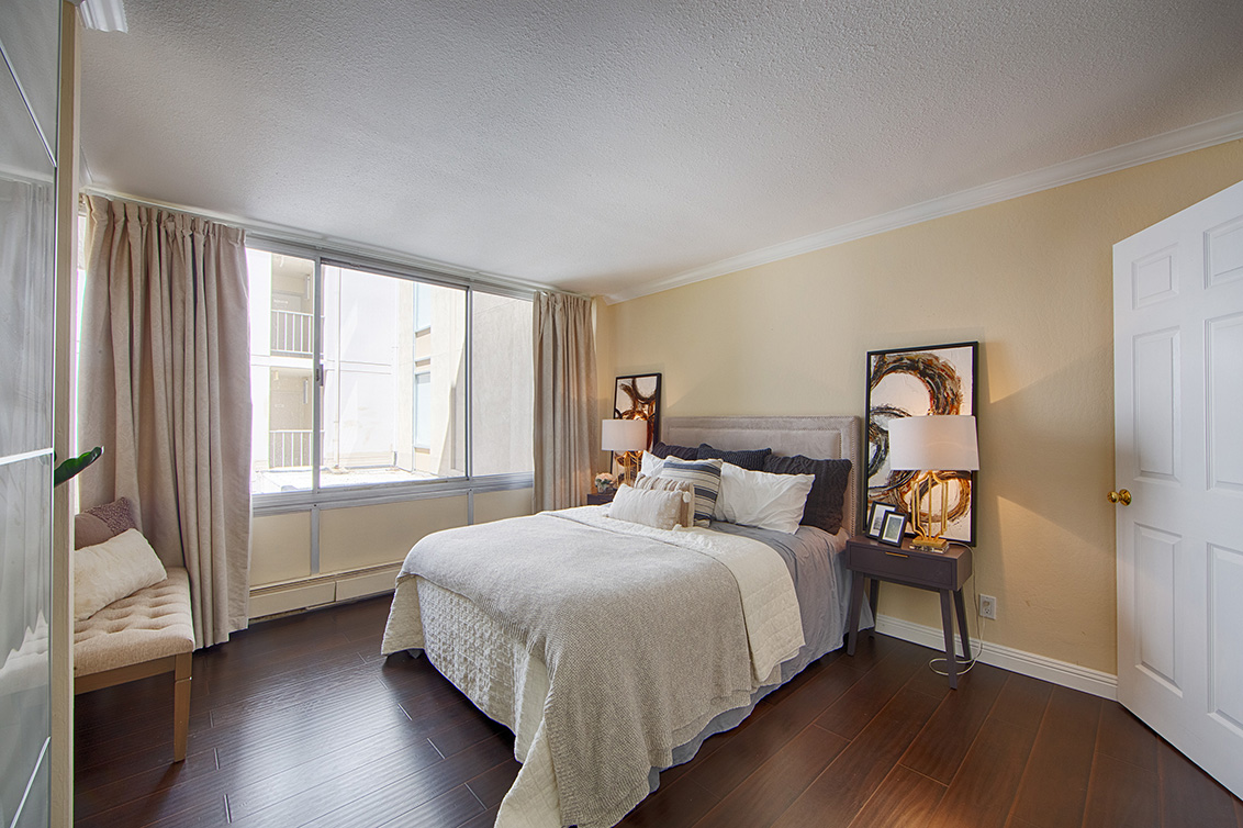 Bedroom (B) picture - 400 Davey Glen Rd 4524, Belmont 94002