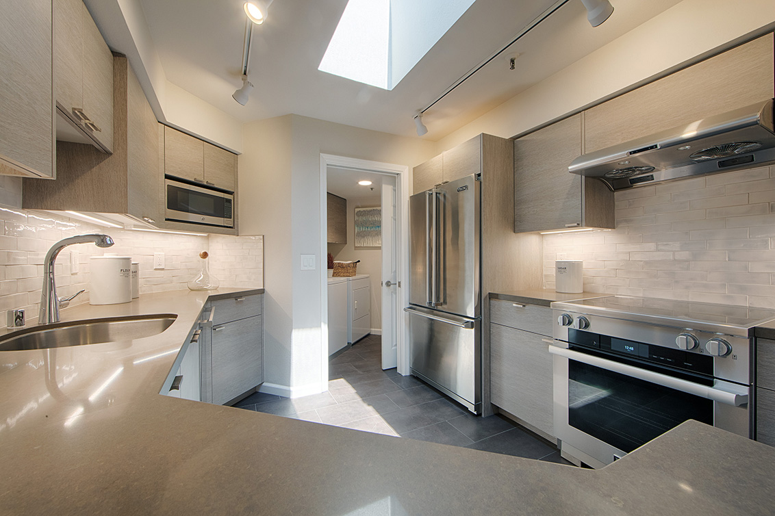 Kitchen (B) Picture - 365 Forest Ave 5b, Palo Alto 94301 Kitchen (B) picture - 365 Forest Ave 5b, Palo Alto 94301