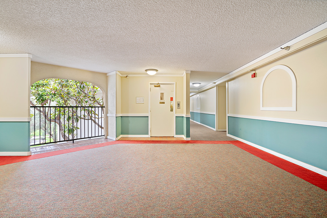 Building Landing  picture - 1720 Halford Ave 327, Santa Clara 95051
