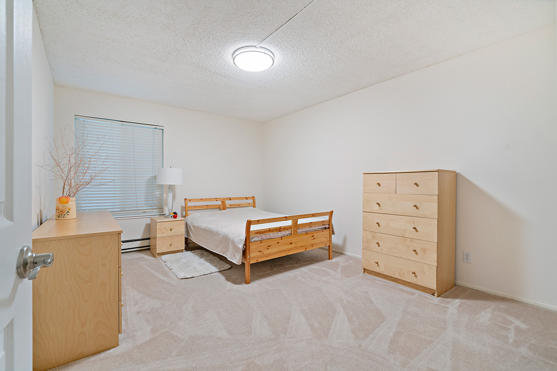 Master Bedroom (A) picture - 1720 Halford Ave 327, Santa Clara 95051