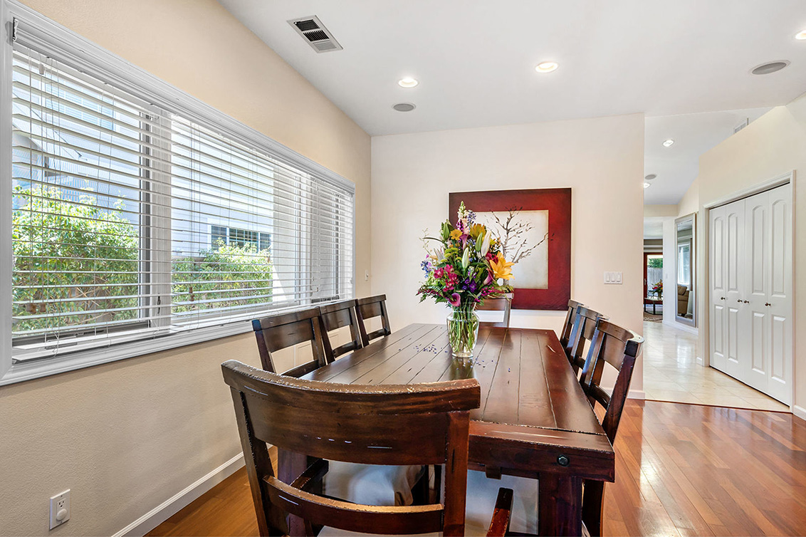 Dining Room (A) picture - 530 Irven Ct, Palo Alto 94306