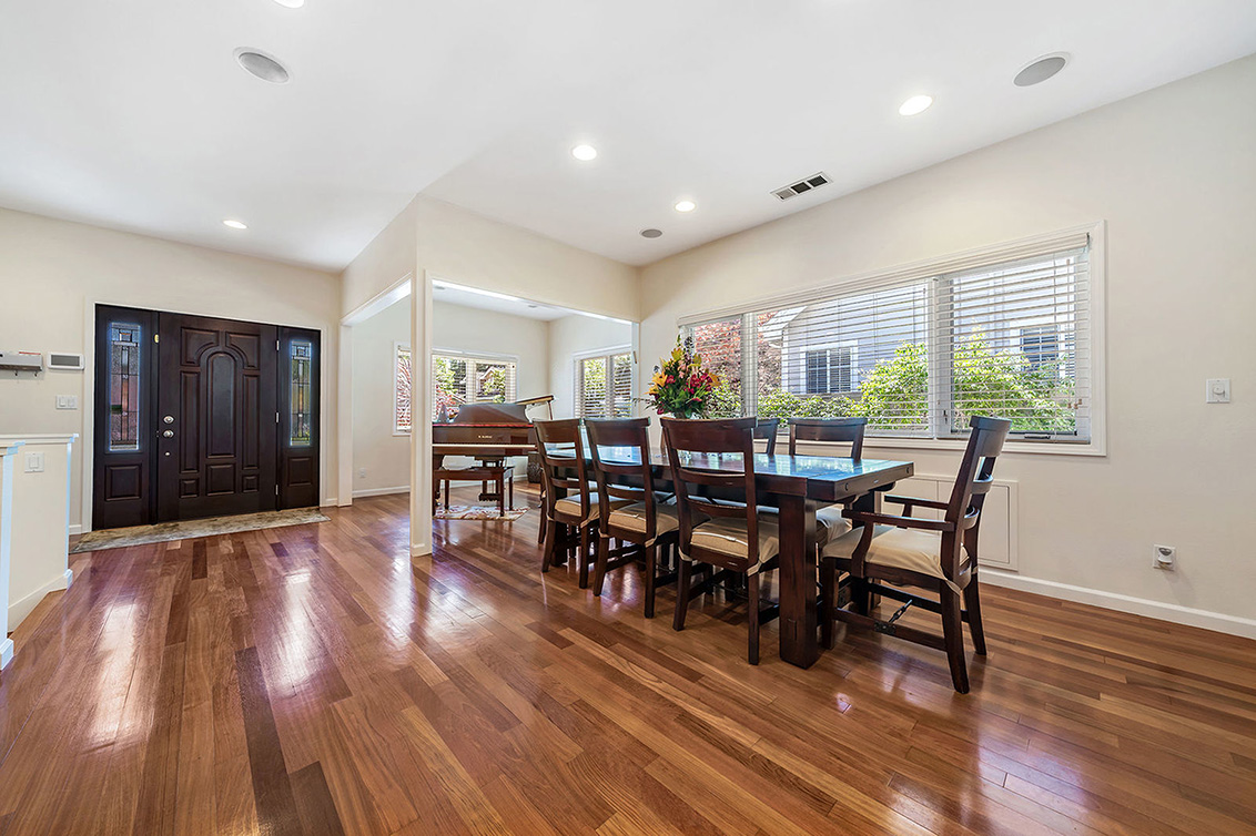 Dining Room (B) Picture - 530 Irven Ct, Palo Alto 94306 Dining Room (B) picture - 530 Irven Ct, Palo Alto 94306
