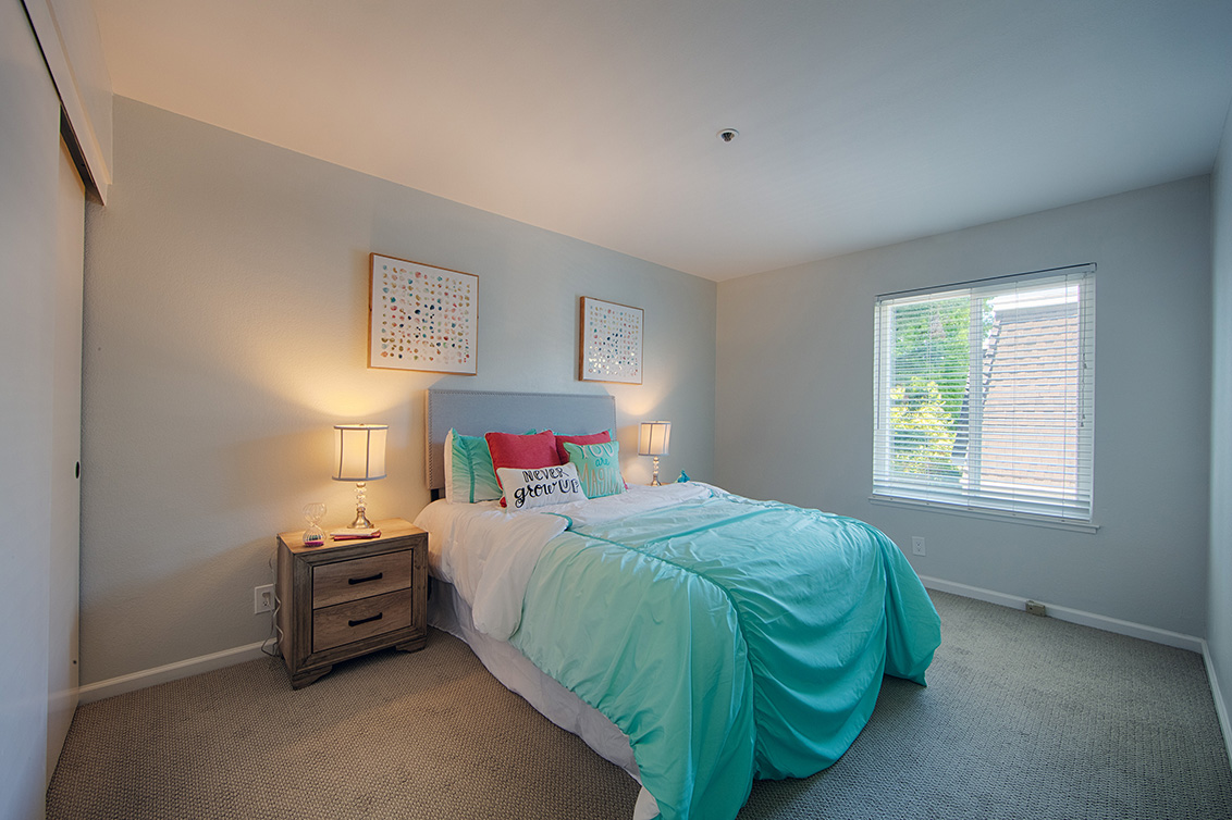 Bedroom 2 (A) picture - 1459 Kentfield Ave, Redwood City 94061