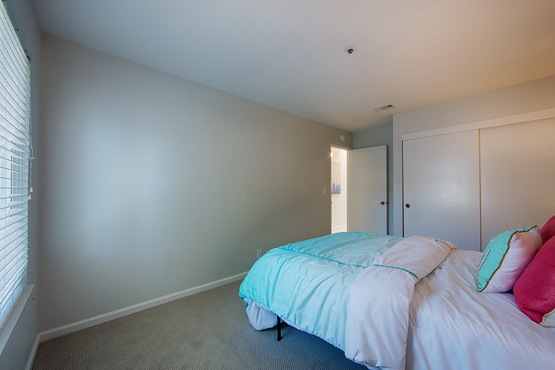 Bedroom 2 (C) picture - 1459 Kentfield Ave, Redwood City 94061
