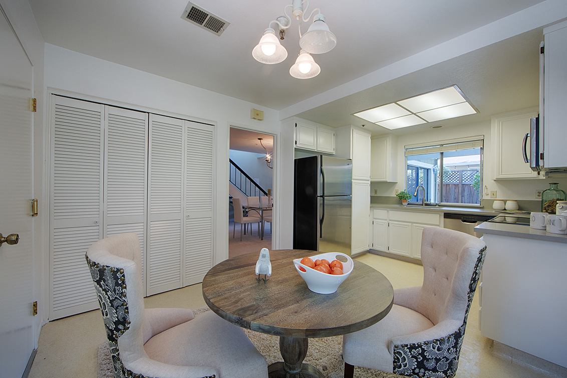 Breakfast Room (C) picture - 1459 Kentfield Ave, Redwood City 94061