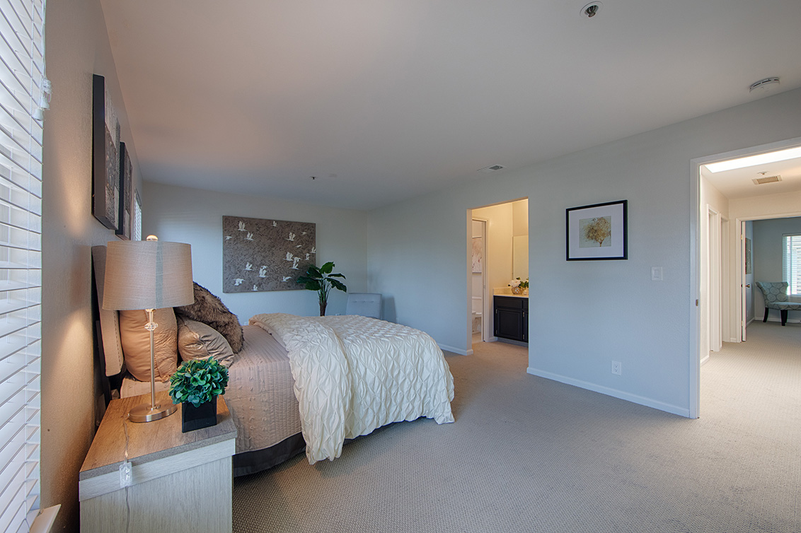 Master Bedroom (D) picture - 1459 Kentfield Ave, Redwood City 94061