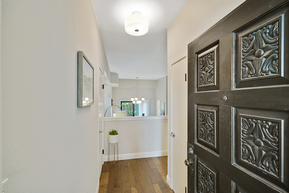 Entrance (A) Picture - 627 Lytton Ave 4, Palo Alto 94301 Entrance (A) picture - 627 Lytton Ave 4, Palo Alto 94301