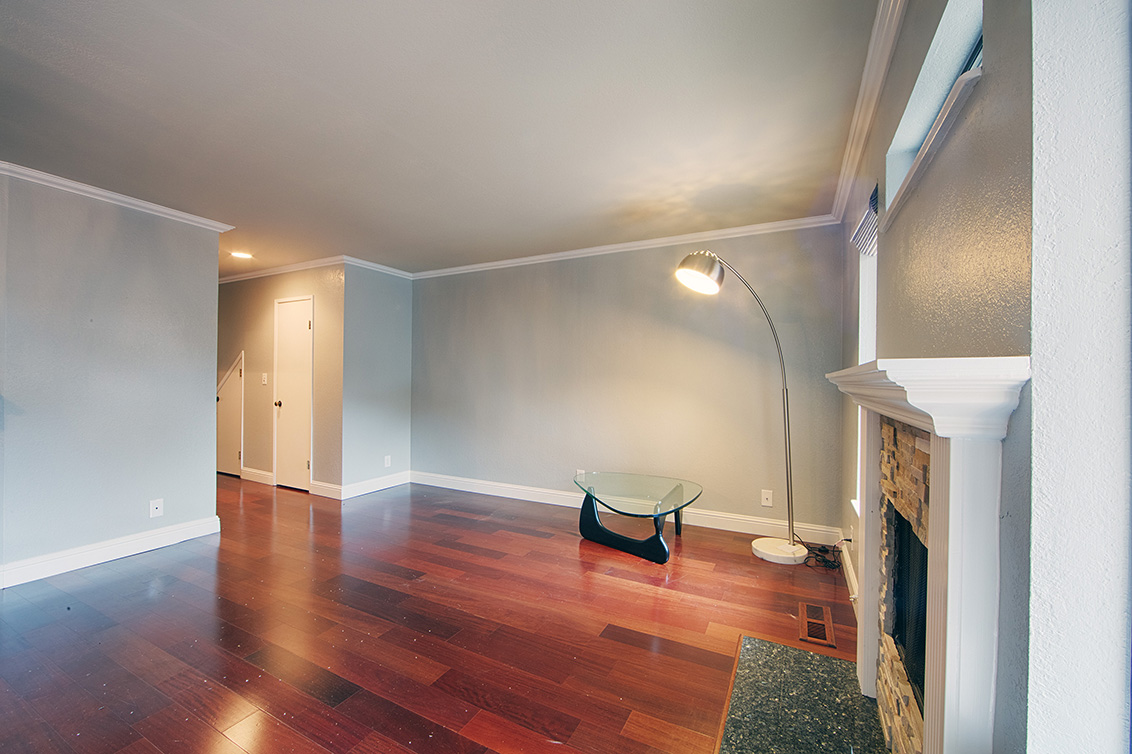 Living Room (C) Picture - 406 Pepper Ave, Palo Alto 94306 Living Room (C) picture - 406 Pepper Ave, Palo Alto 94306