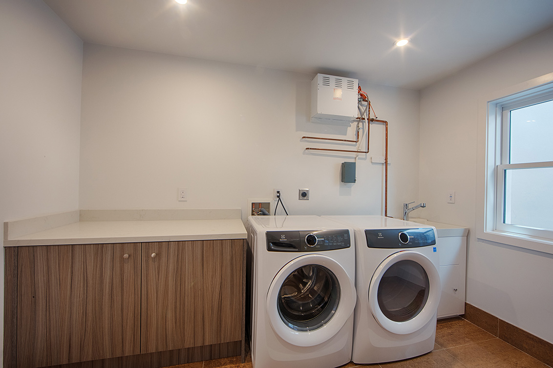 Laundry Room (A) picture - 2783 Randers Ct, Palo Alto 94303