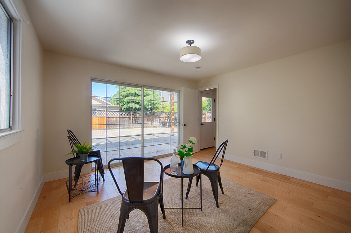 Family Room (C) Picture - 945 S Grant St, San Mateo 94402 Family Room (C) picture - 945 S Grant St, San Mateo 94402