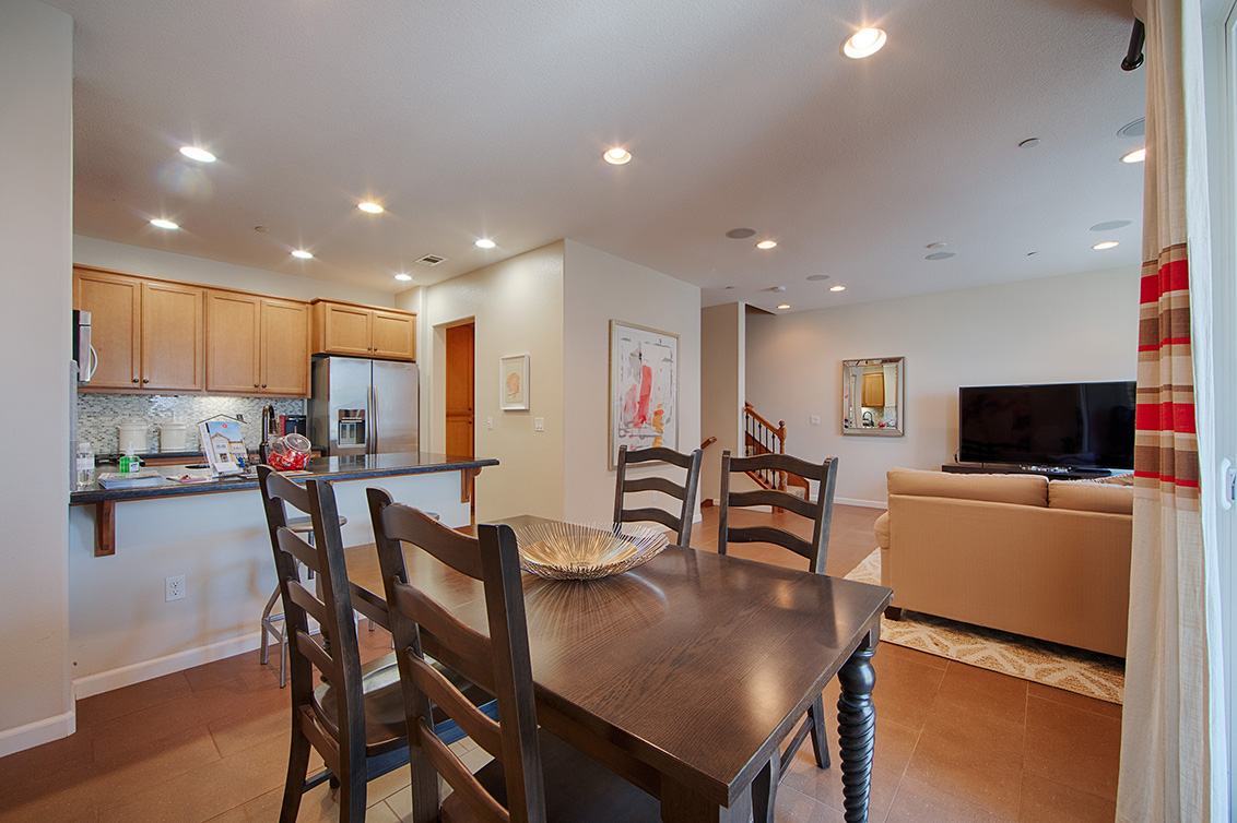 Dining Area (C) picture - 1204 S Hummingbird Ln, San Mateo 94402