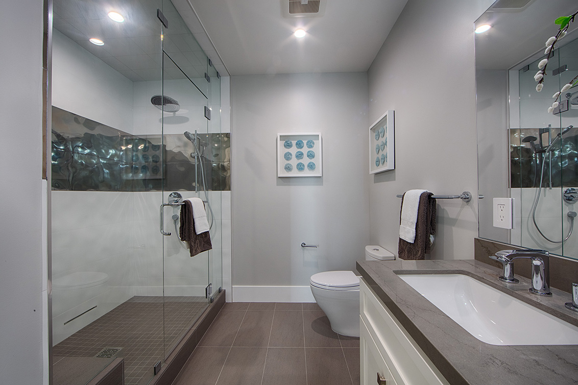 Downstairs Bath 2 (B) picture - 686 Spargur Dr, Los Altos 94022