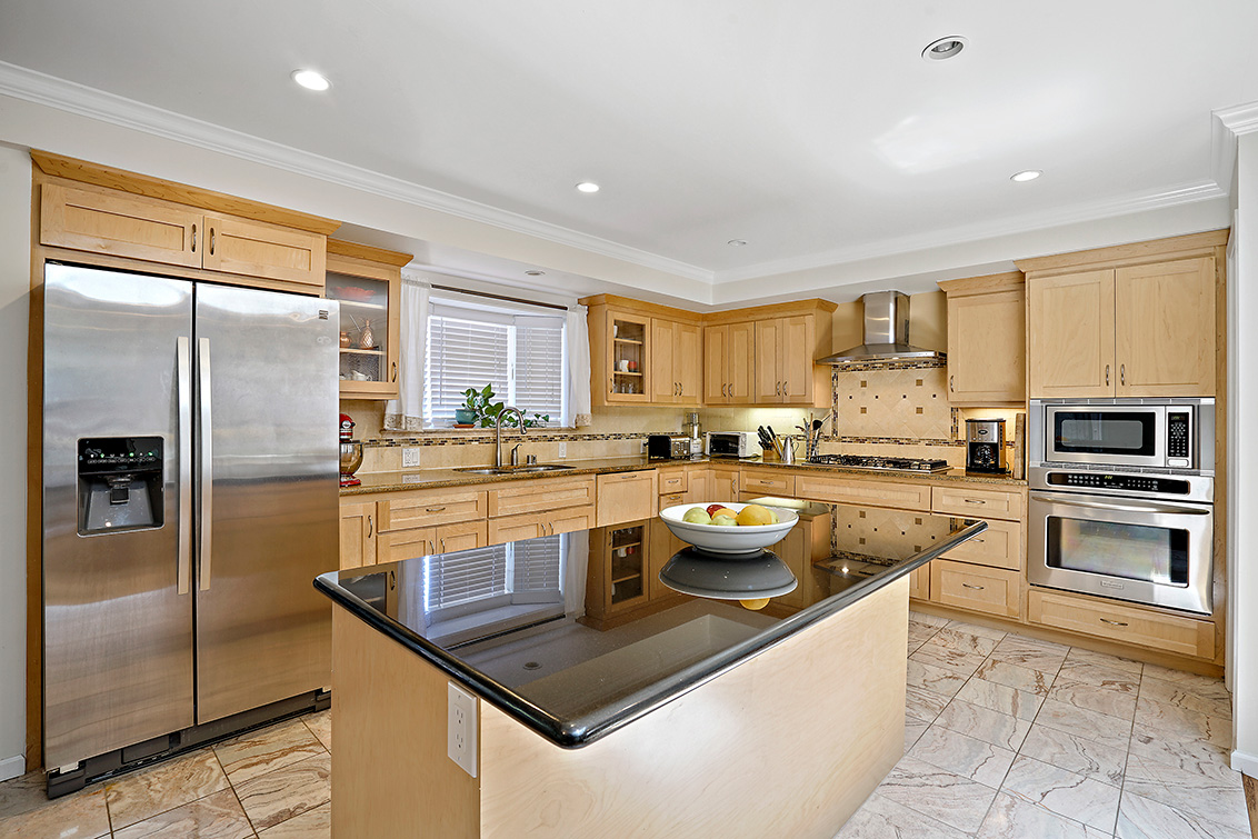 Kitchen - 932 Tulane Dr, Mountain View 94040