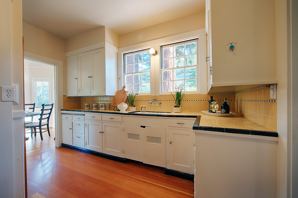Kitchen (D) Picture - 1130 University Ave, Palo Alto 94301 Kitchen (D) picture - 1130 University Ave, Palo Alto 94301