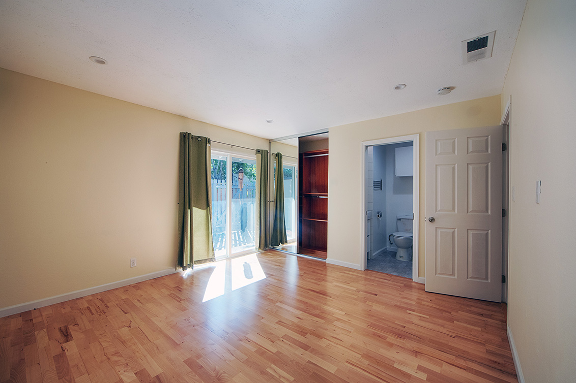 Master Bedroom (B) Picture - 10584 White Fir Ct, Cupertino 95014 Master Bedroom (B) picture - 10584 White Fir Ct, Cupertino 95014