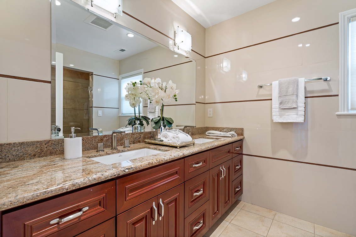 Bathroom 3 (A) Picture - 4001 Hacienda St, San Mateo 94403 Bathroom 3 (A) picture - 4001 Hacienda St, San Mateo 94403