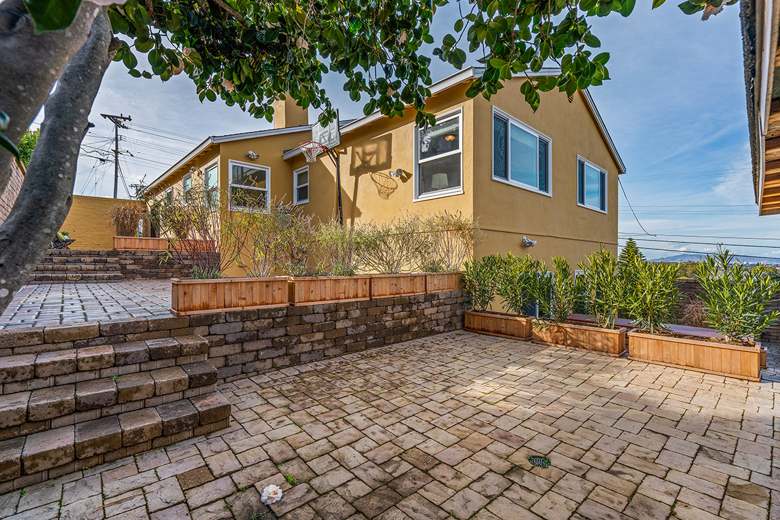 Patio 4 (A) Picture - 4001 Hacienda St, San Mateo 94403 Patio 4 (A) picture - 4001 Hacienda St, San Mateo 94403