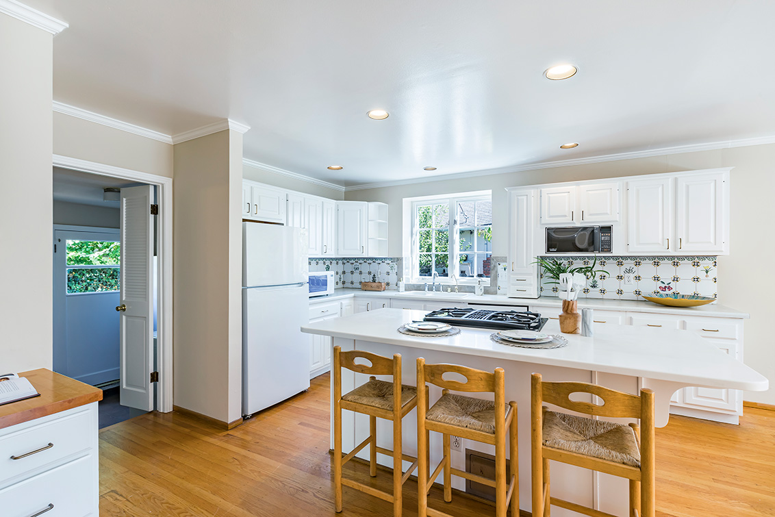 Kitchen (B) picture - 55 Morton Way, Palo Alto 94303