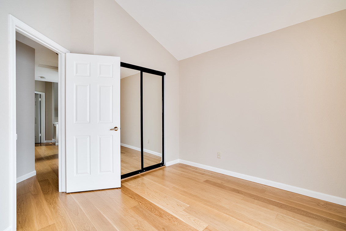 Bedroom 2 (B) picture - 452 Mountain Laurel Ct, Mountain View 94043