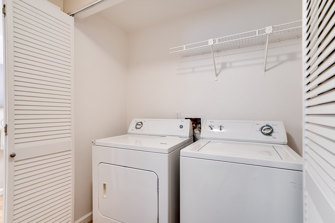 Laundry (A) picture - 452 Mountain Laurel Ct, Mountain View 94043