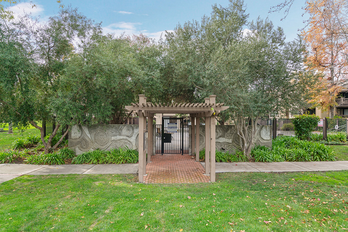 Common Area (B) Picture - 765 San Antonio Rd 56, Palo Alto 94303 Common Area (B) picture - 765 San Antonio Rd 56, Palo Alto 94303