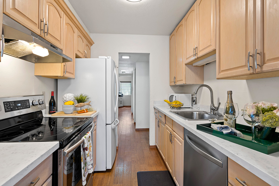 Kitchen (B) picture - 765 San Antonio Rd 85, Palo Alto 94303