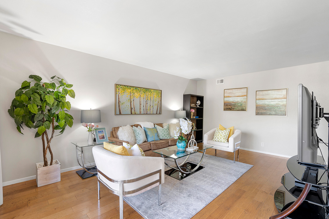 Living Room (D) picture - 765 San Antonio Rd 85, Palo Alto 94303