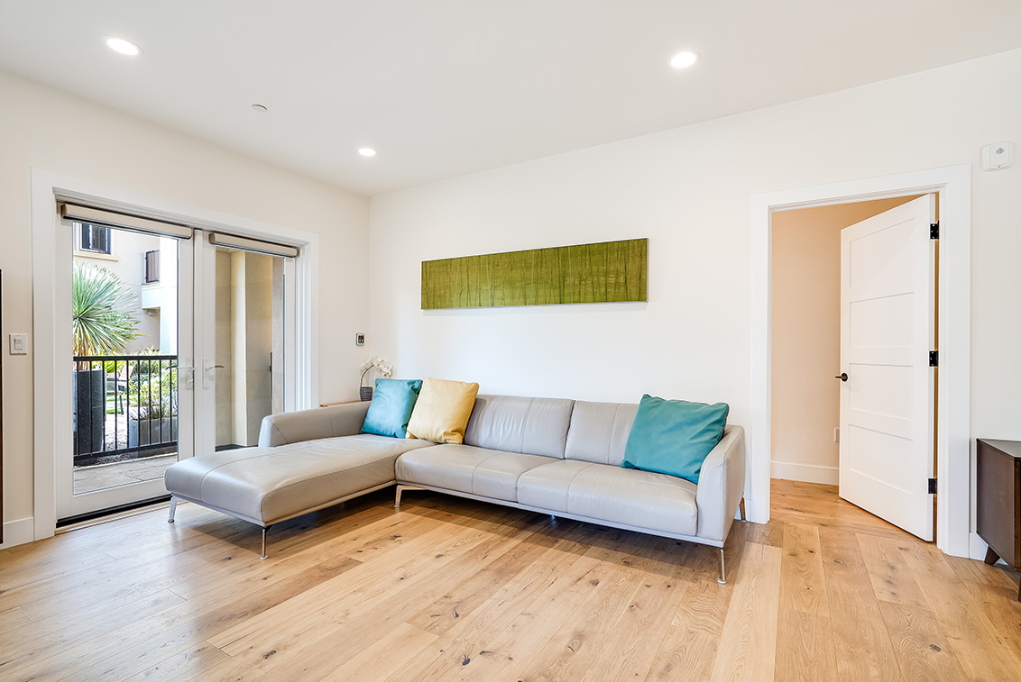 Living Room (B) picture - 777 Walnut St 208, San Carlos 94070