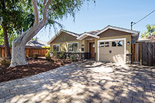 907 Clara Dr, Palo Alto