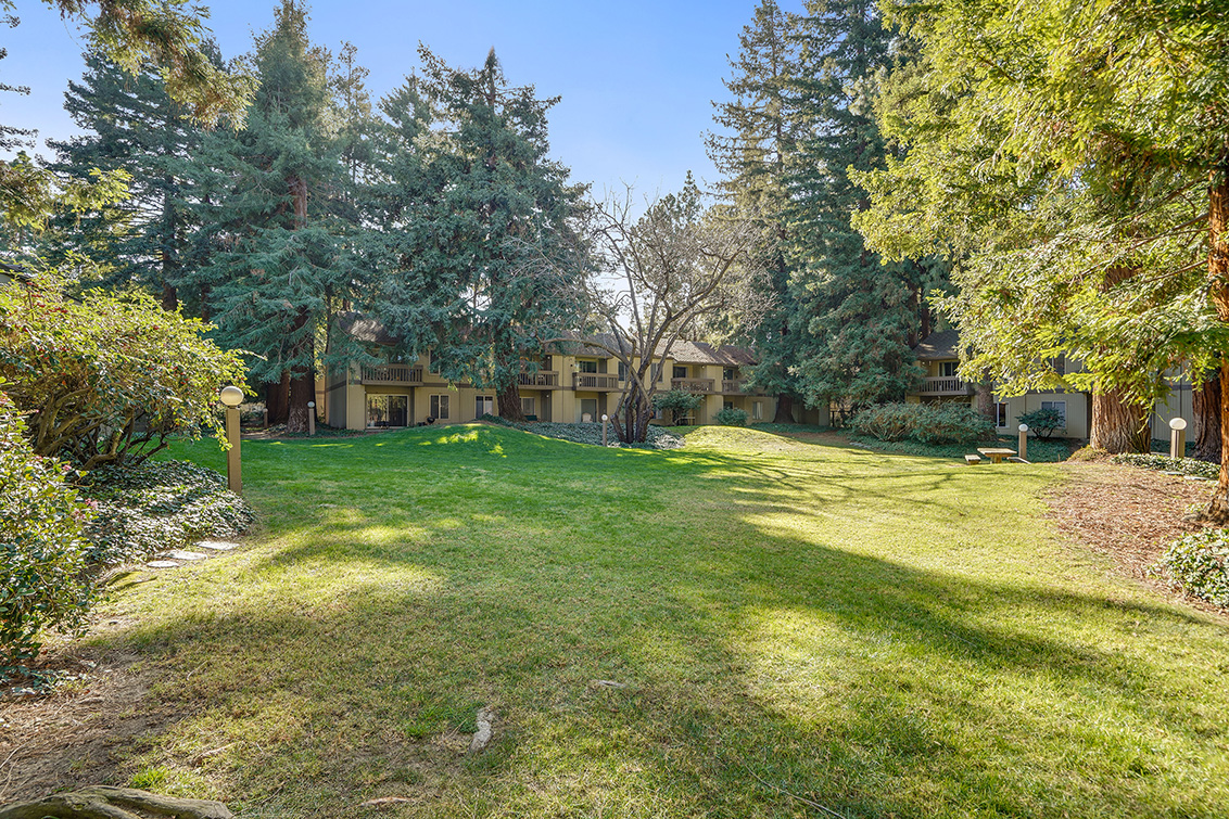 Common Area (B) picture - 505 Cypress Point Dr 45, Mountain View 94043