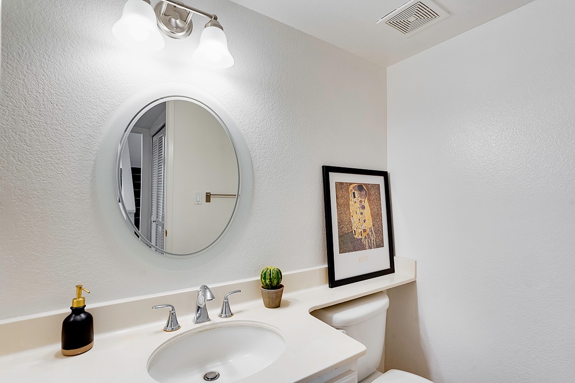 Half Bath (A) picture - 1327 Greenwich Ct, San Jose 95125