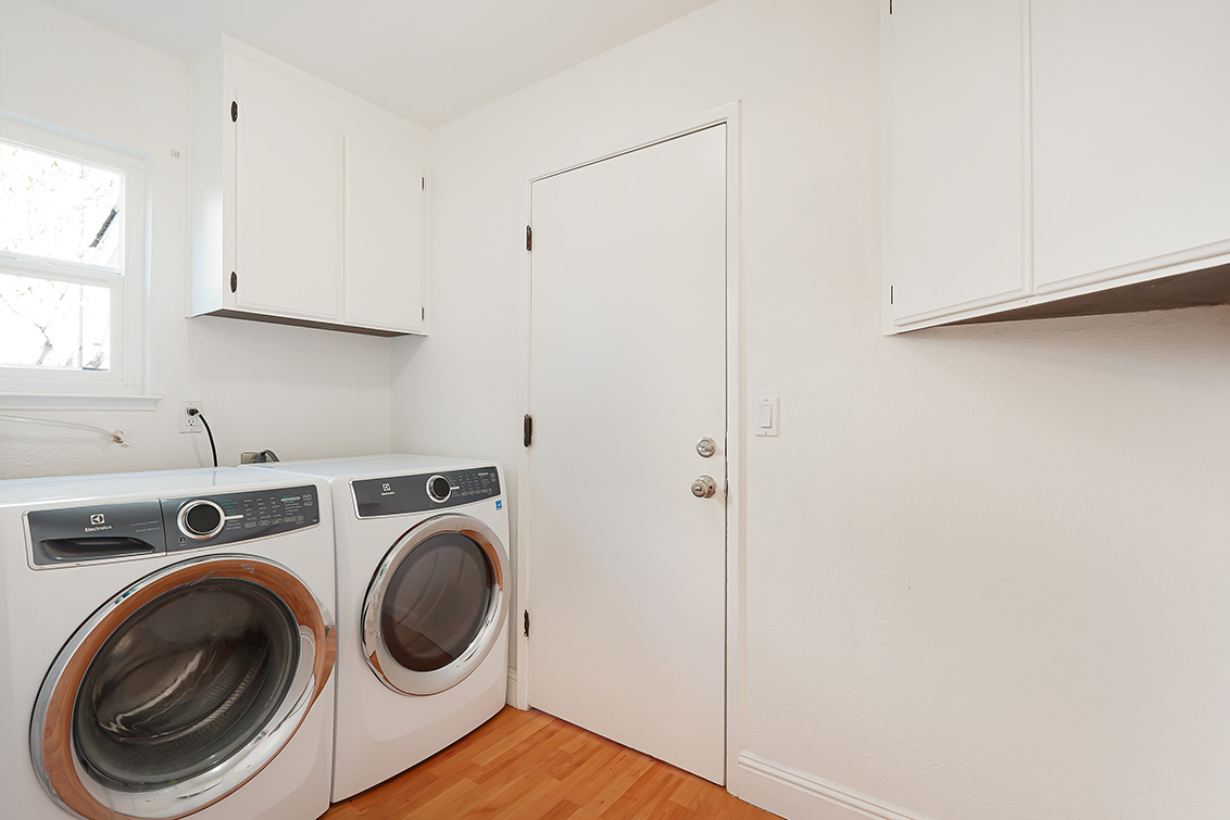 Laundry (A) picture - 4397 Stone Canyon Dr, San Jose 95136