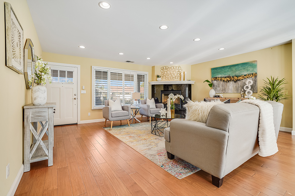Living Room (B) picture - 1727 Eberhard St, Santa Clara 95050