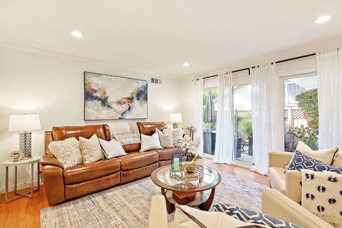 Living Room (C) Picture - 1260 University Ave, Palo Alto 94301 Living Room (C) picture - 1260 University Ave, Palo Alto 94301