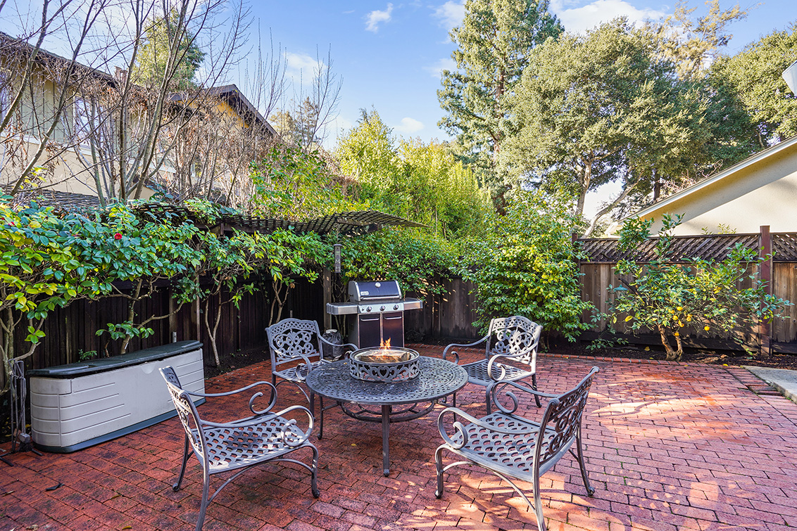 Patio 2 (B) Picture - 1260 University Ave, Palo Alto 94301 Patio 2 (B) picture - 1260 University Ave, Palo Alto 94301