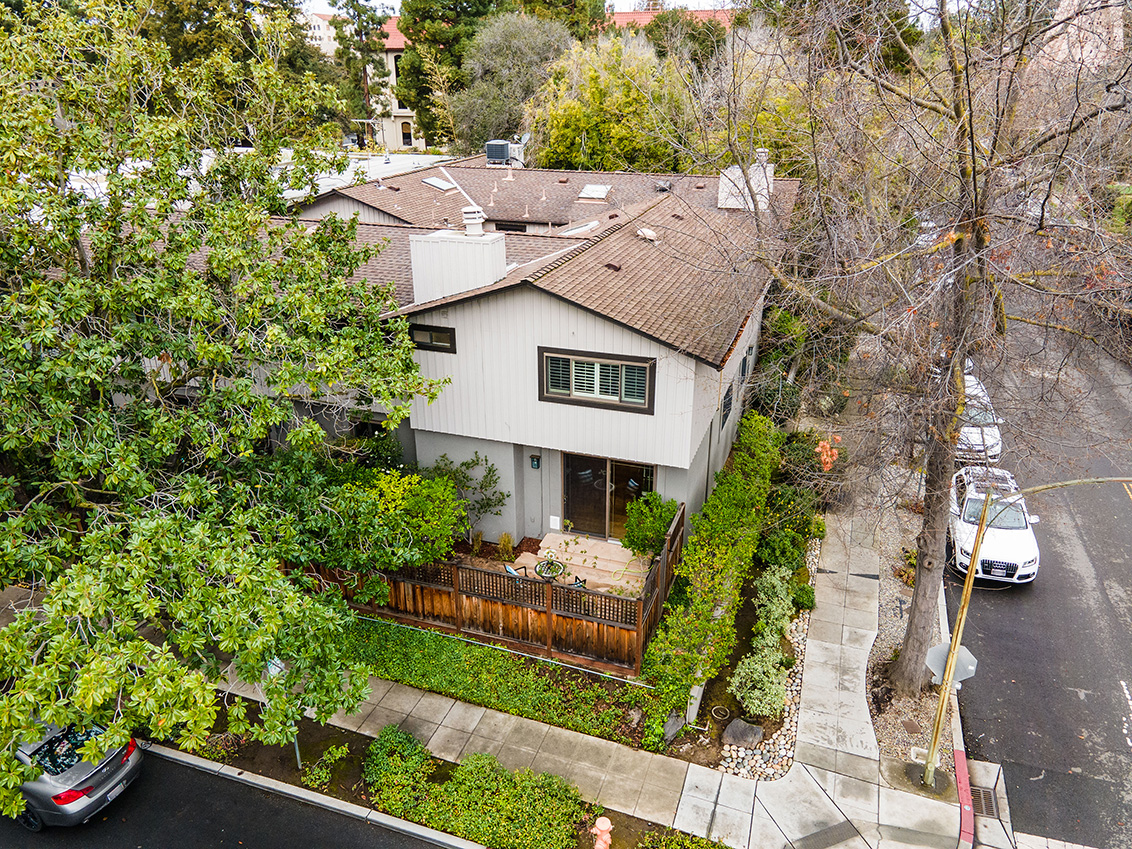 Aerial (C) Picture - 678 Webster St, Palo Alto 94301 Aerial (C) picture - 678 Webster St, Palo Alto 94301