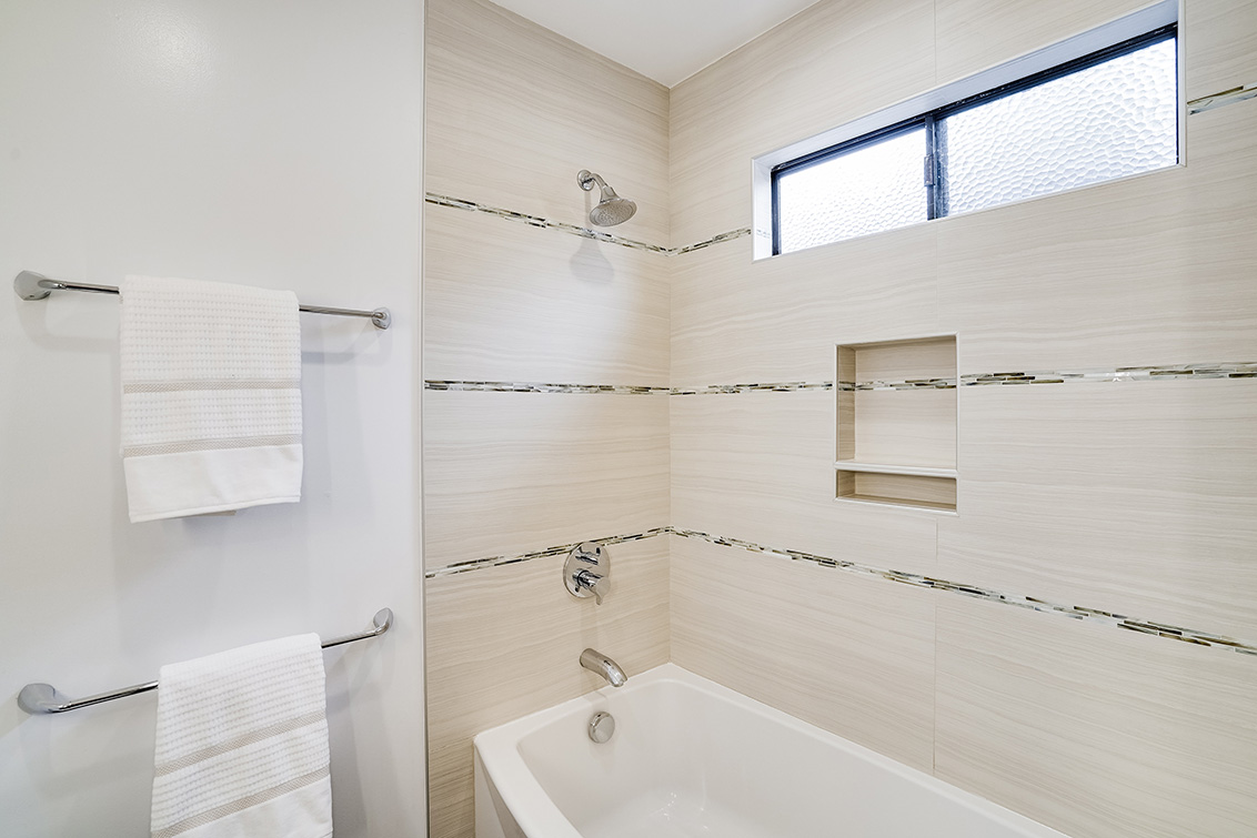 Bathroom 2 (C) picture - 678 Webster St, Palo Alto 94301