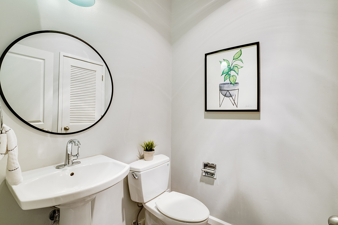 Half Bath (A) picture - 678 Webster St, Palo Alto 94301