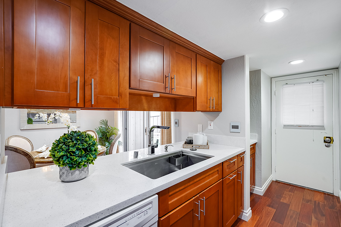 Kitchen (B) Picture - 10572 White Fir Ct, Cupertino 95014 Kitchen (B) picture - 10572 White Fir Ct, Cupertino 95014