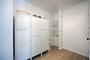 610 Gilbert Ave #14, Menlo Park 94025 - Foyer (A)