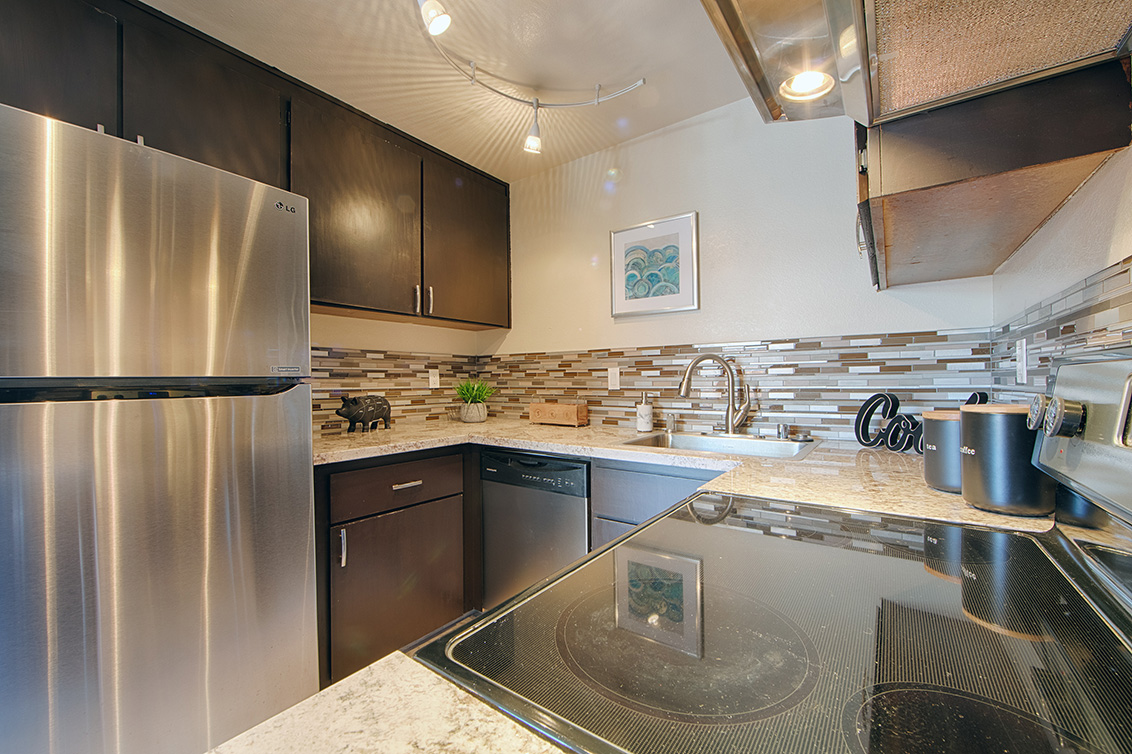 Kitchen - 566 Vista Ave, Palo Alto 94306