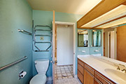 3810 Grove Ave, Palo Alto 94303 - Bathroom 2 (B)