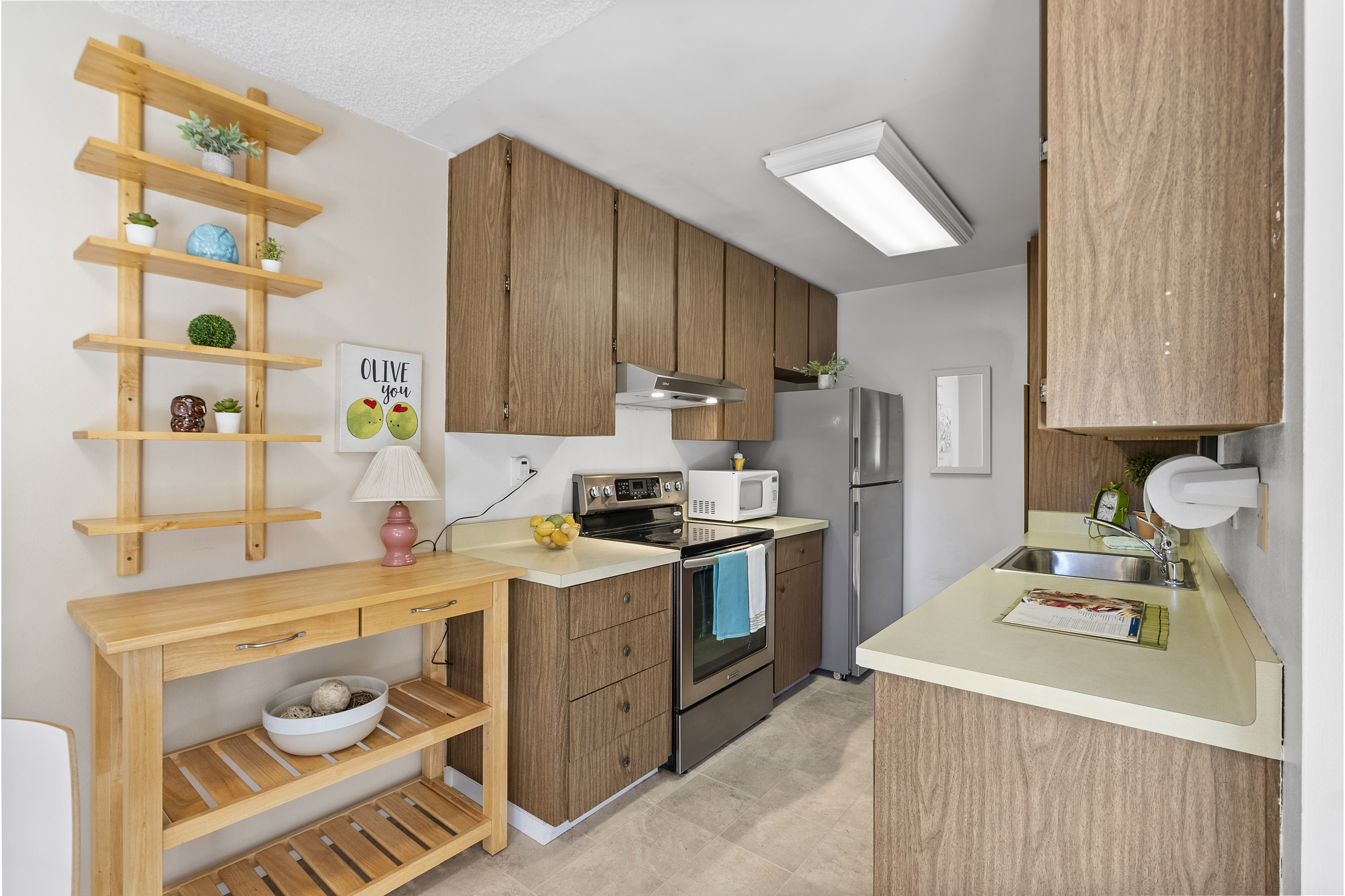 Kitchen - 2462 W Bayshore Rd #6, Palo Alto 94303