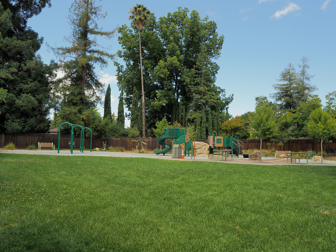 Del Medio Park - Mountain View, CA