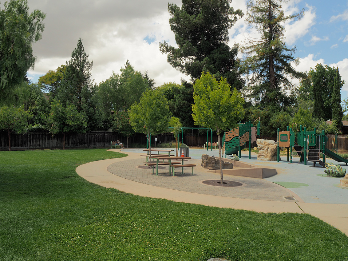Del Medio Park - Mountain View, CA