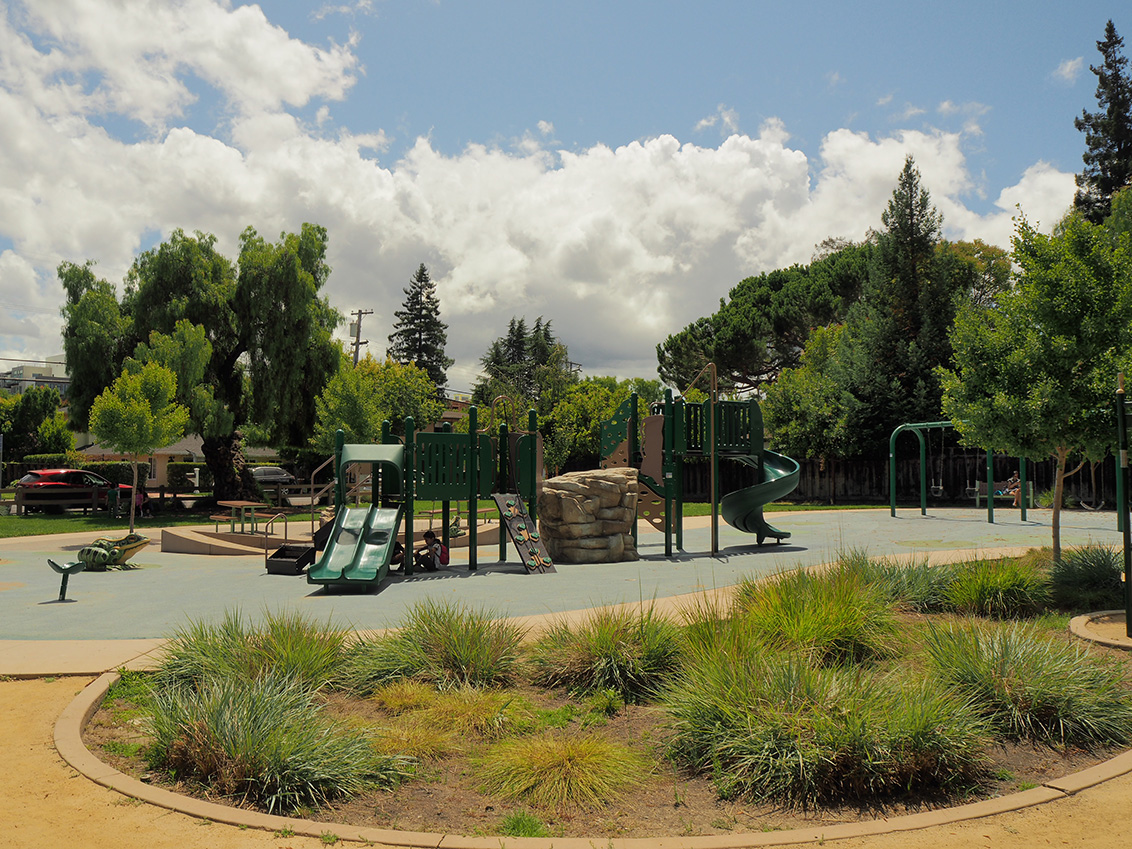 Del Medio Park - Mountain View, CA